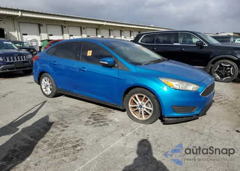 2015 Ford Focus Se z USA, uszkodzony, nr VIN 1FADP3F26FL270936